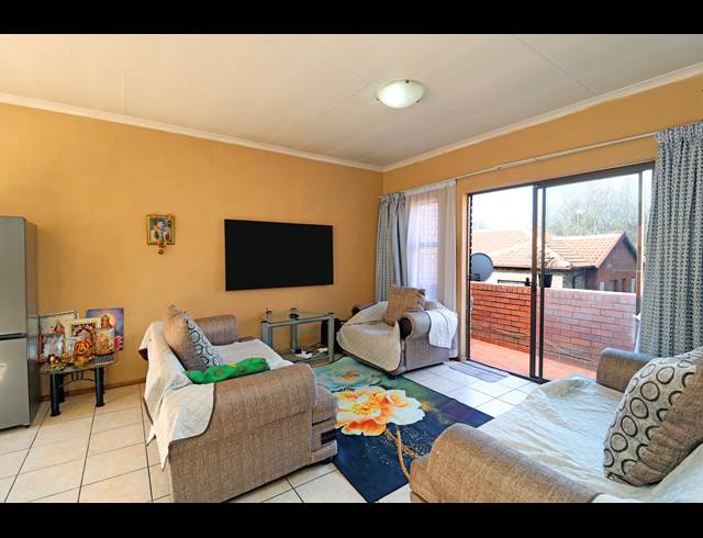2 BEDROOM APARTMENT FOR SALE IN WELTEVREDEN PARK
